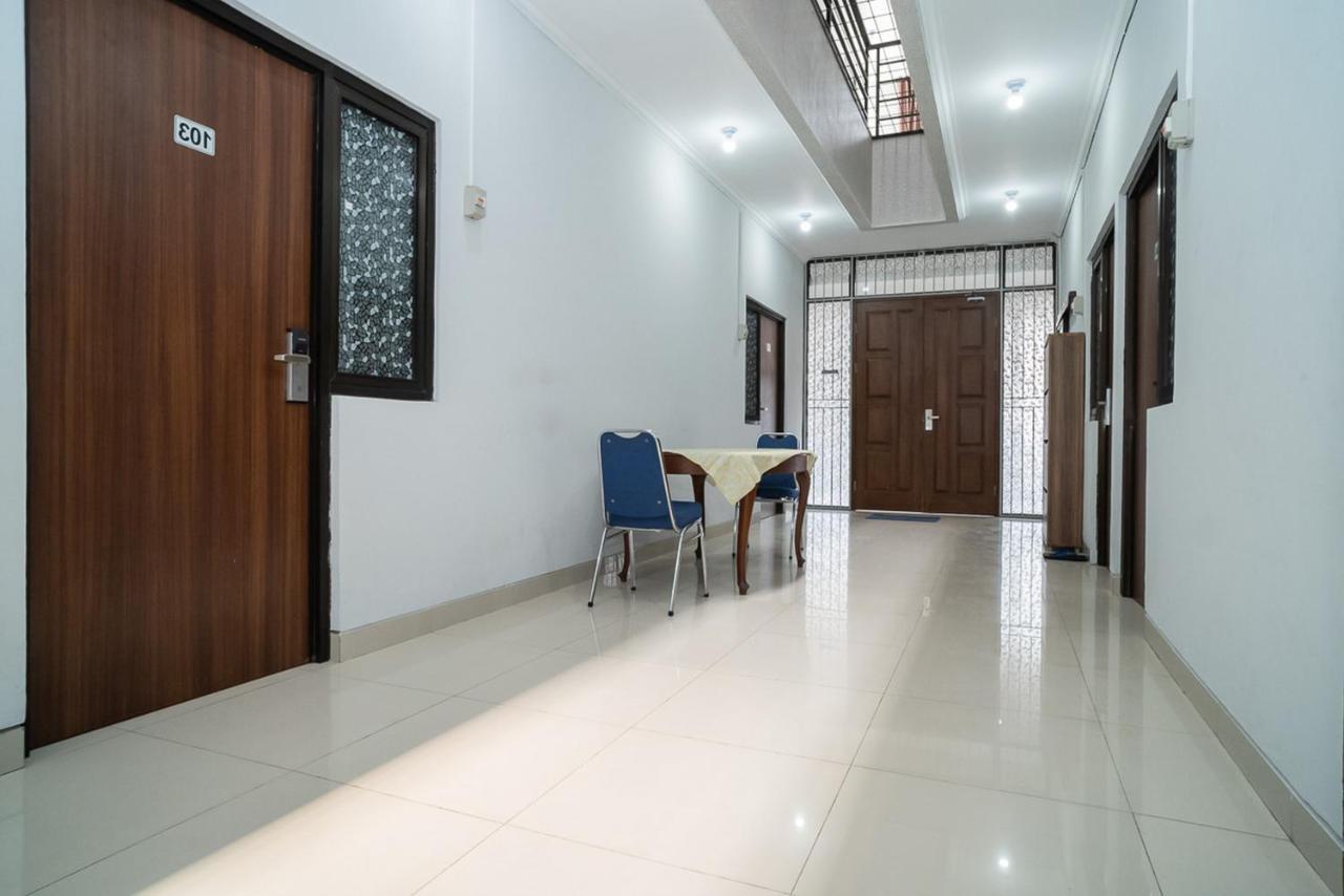 Koolkost Near Pasar Baru Hotel Jakarta Exterior photo