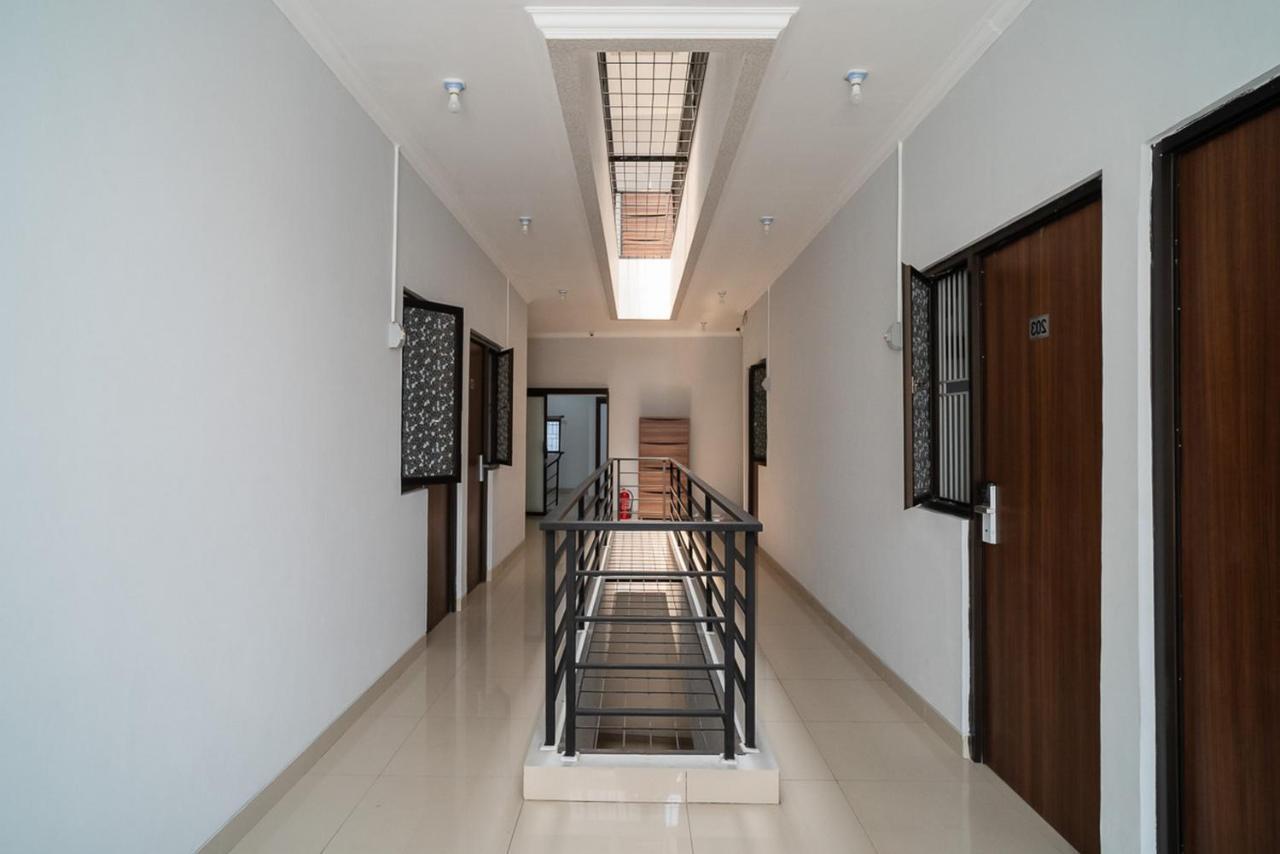 Koolkost Near Pasar Baru Hotel Jakarta Exterior photo